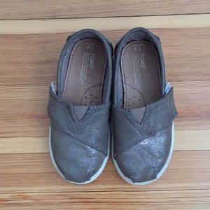 Toms kids Classic style shoes